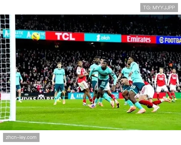 阿森纳主场七连胜，借利物浦客场疲软扩大优势